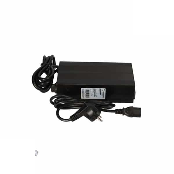 Chargeur Q-Batteries BL 24V-10A Connecteur XLR 1